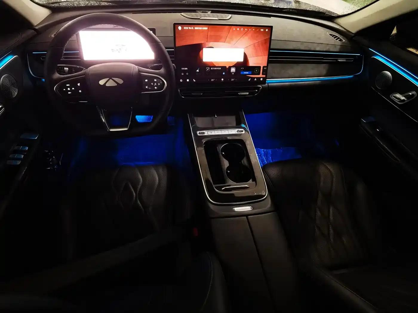 Fengyun A8L 2025 1.5TGDI 145km Luxury Edition — миниатюра 7