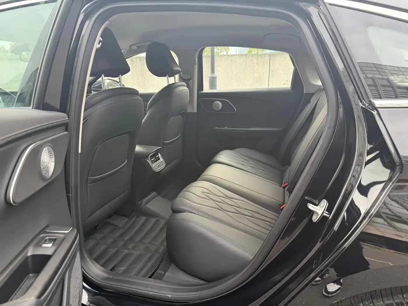 Fengyun A8L 2025 1.5TGDI Comfort Model (145km/h) — миниатюра 7