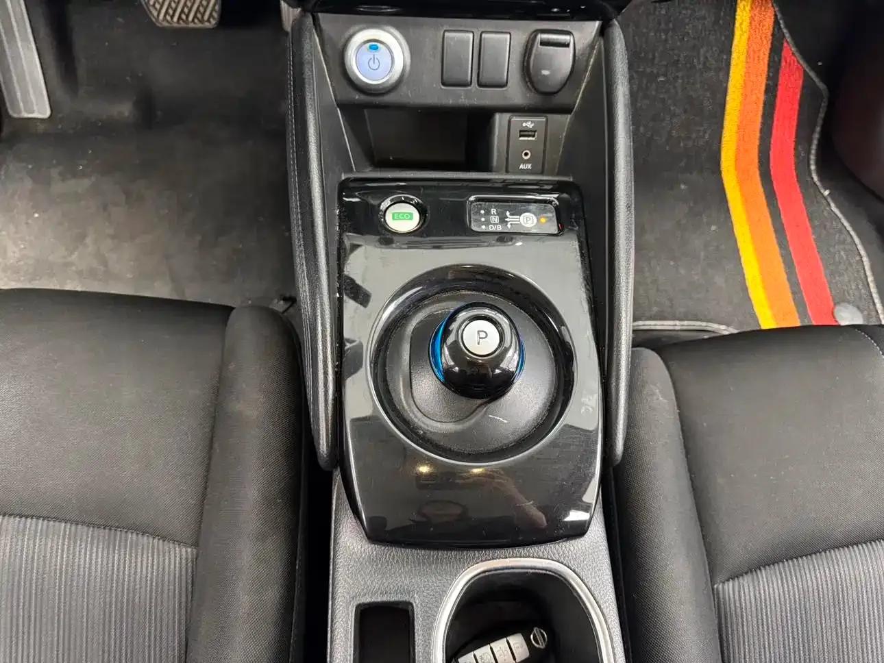Nissan Sylphy EV 2018 Smart Edition — миниатюра 17
