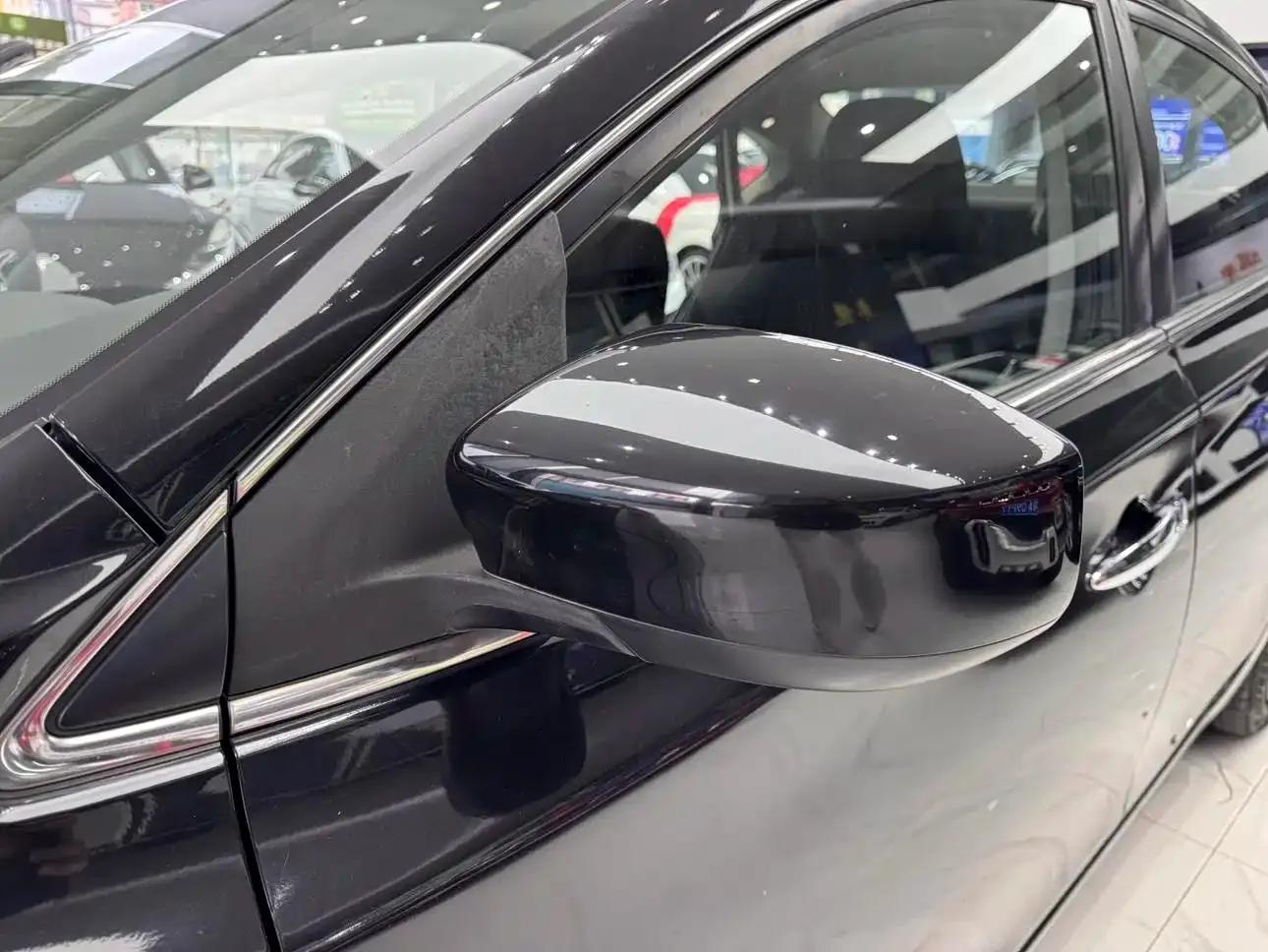 Nissan Sylphy EV 2018 Smart Edition — миниатюра 27