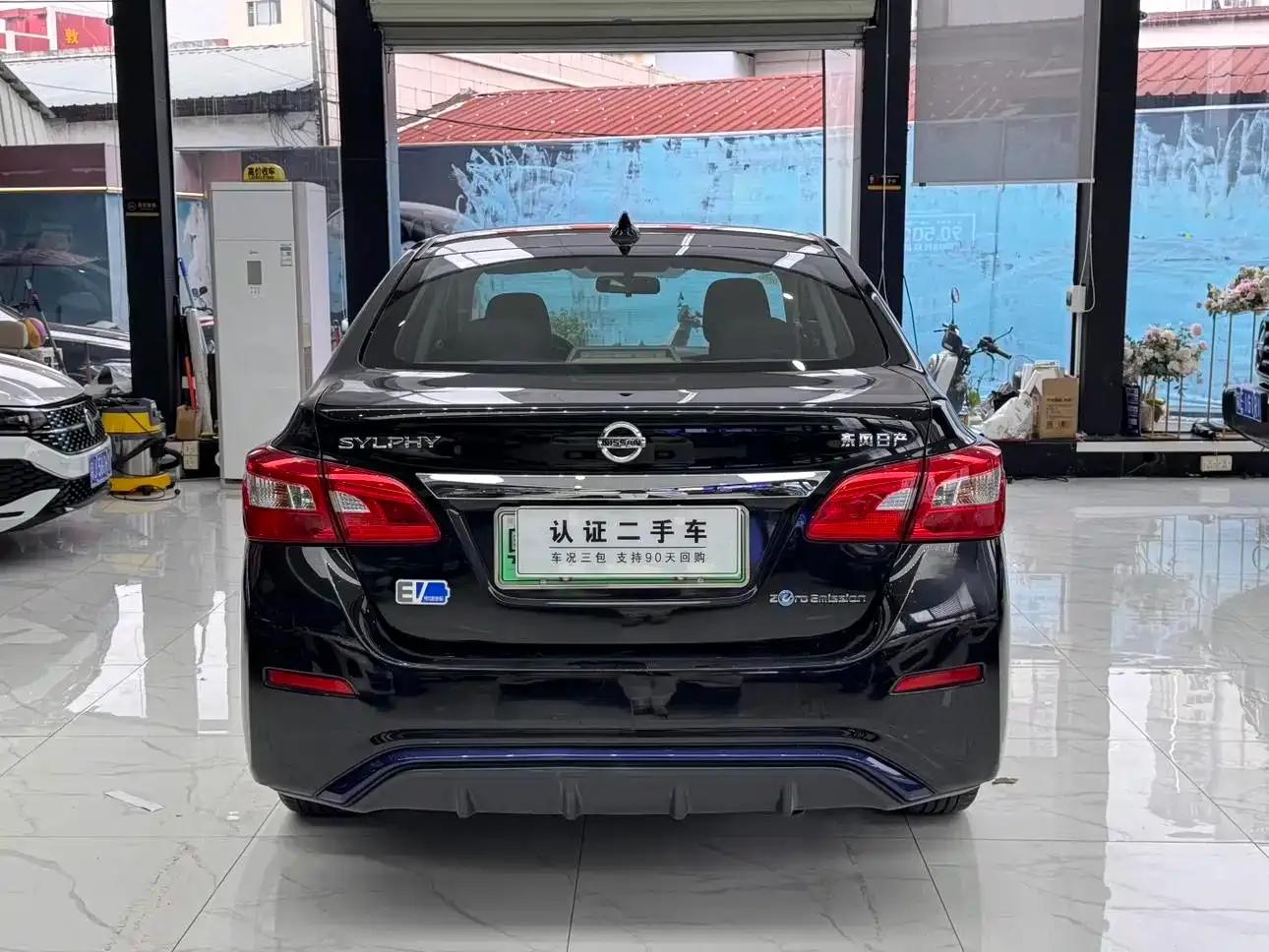 Nissan Sylphy EV 2018 Smart Edition — миниатюра 6
