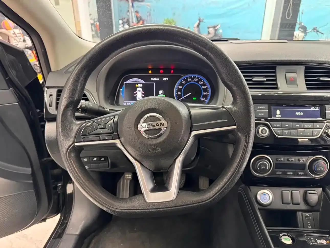 Nissan Sylphy EV 2018 Smart Edition — миниатюра 10