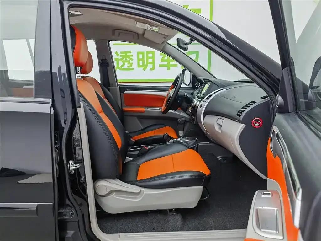 2013 Pajero Sport 3.0L Automatic 4WD Executive Edition — миниатюра 23