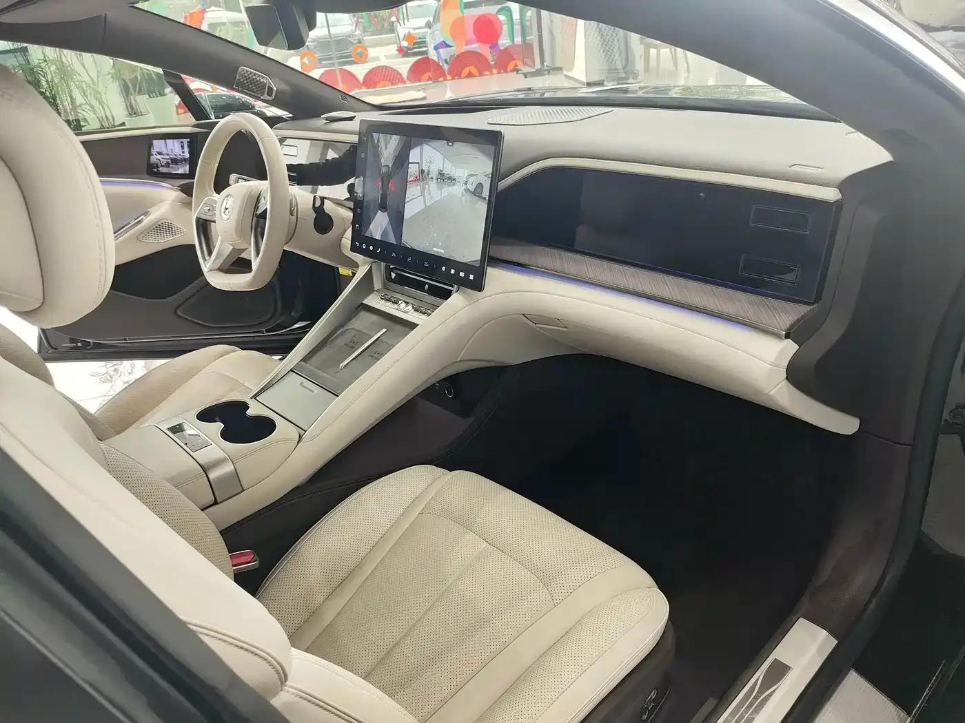 Denza Z9 2024 Model, 1100km Range, 4WD Ultra Edition — миниатюра 10