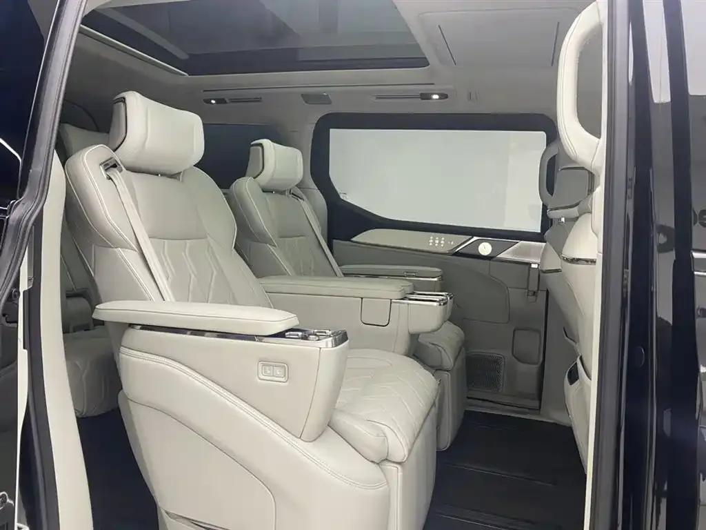 Volvo EM90 2025 Ultra 6-seater — миниатюра 19