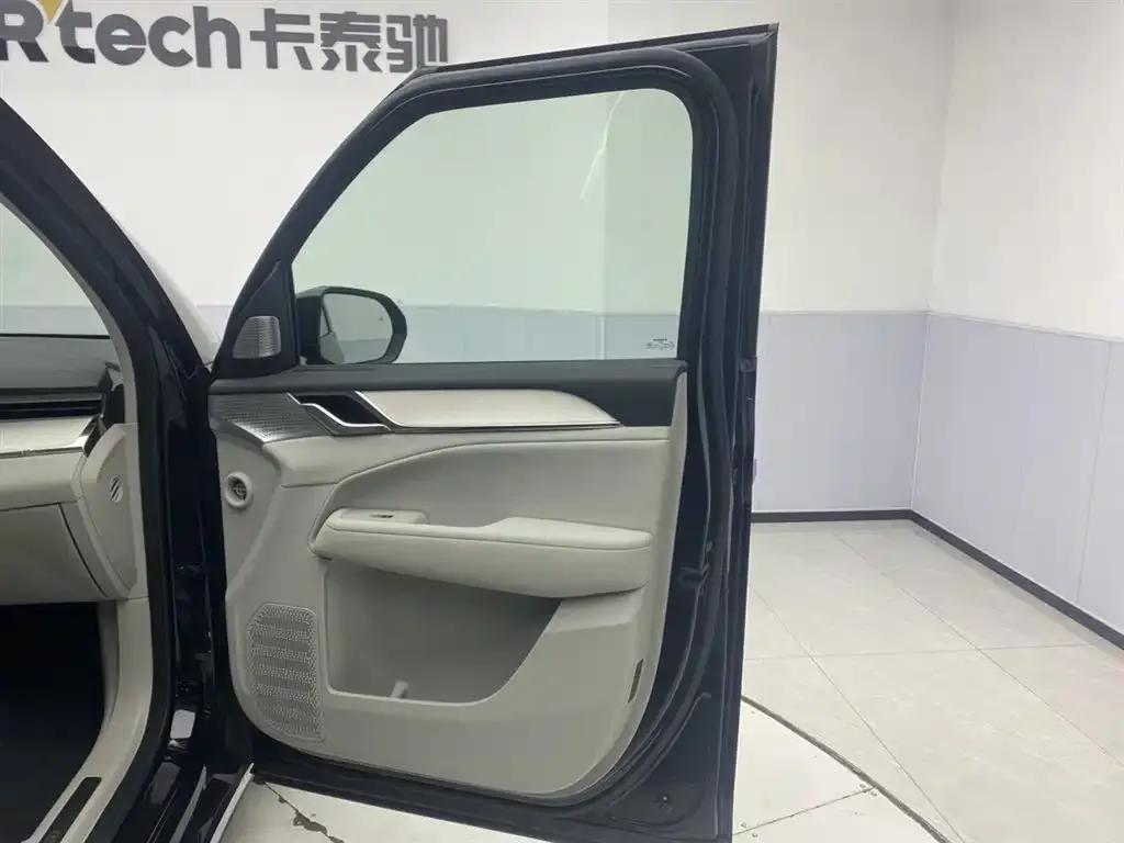 Volvo EM90 2025 Ultra 6-seater — миниатюра 23