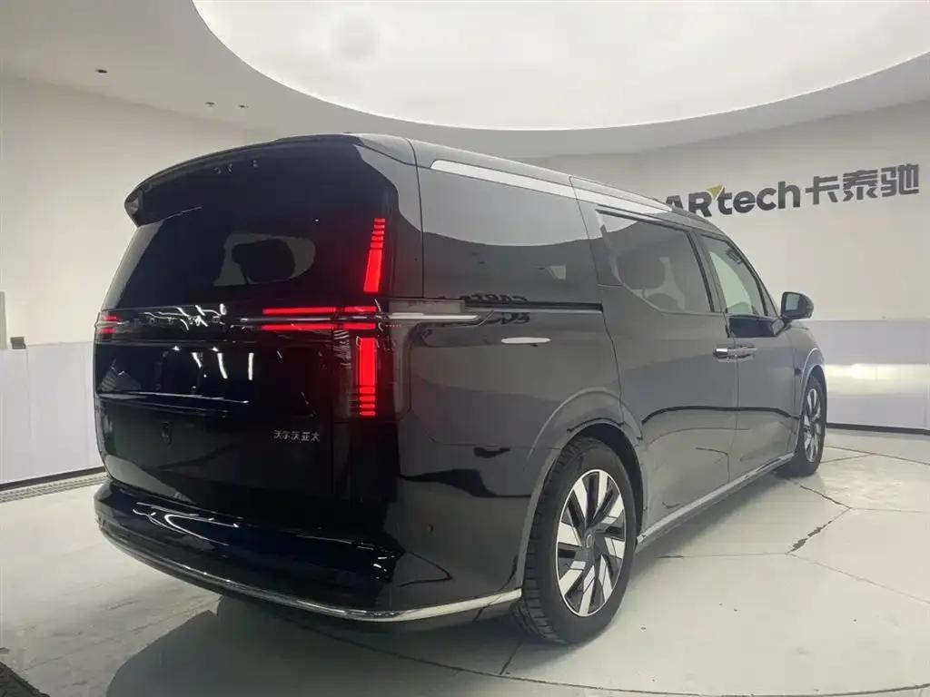 Volvo EM90 2025 Ultra 6-seater — миниатюра 5