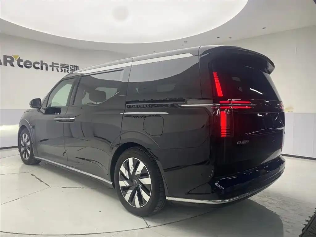 Volvo EM90 2025 Ultra 6-seater — миниатюра 7