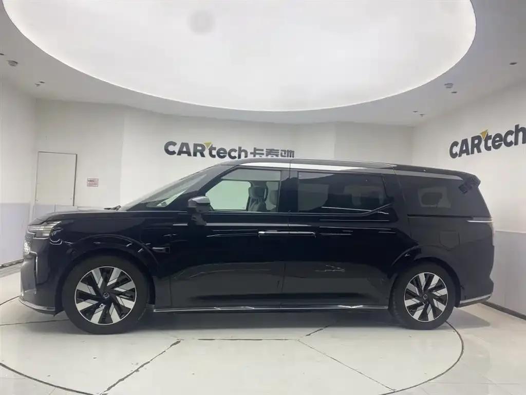 Volvo EM90 2025 Ultra 6-seater — миниатюра 8