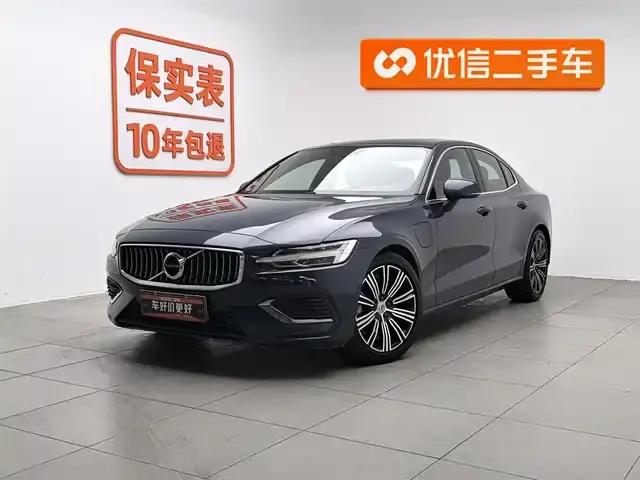 2022 Volvo S60 Plug-in Hybrid Facelift T8 E-Drive Hybrid AWD Inscription Luxury Edition