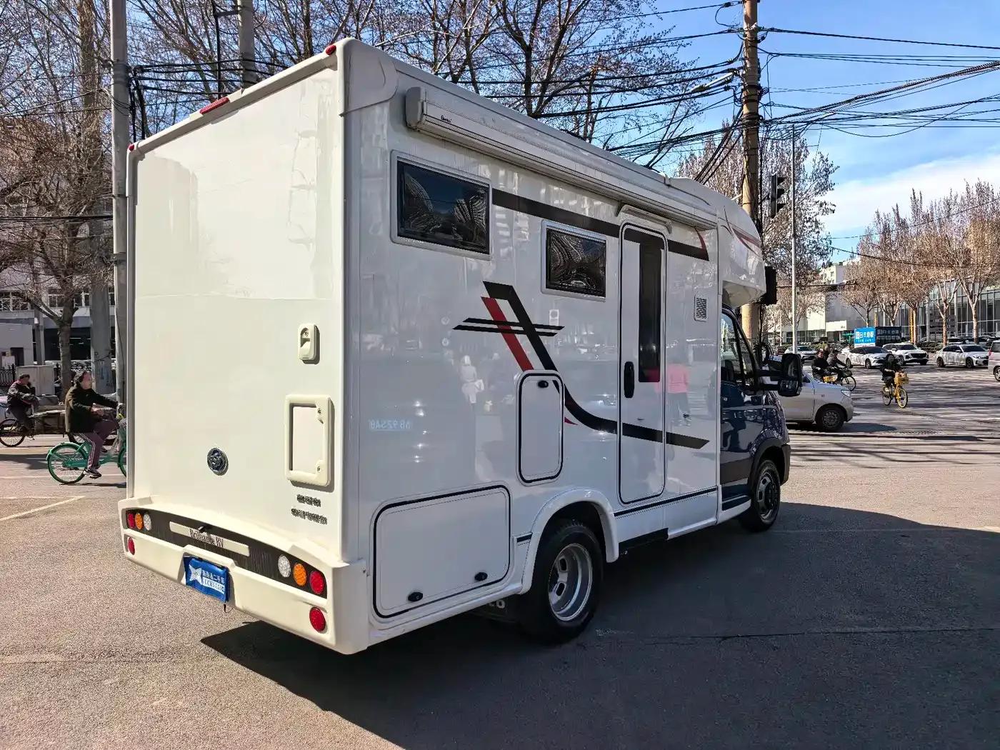 Tuoruister C-type single-slide-out motorhome, 2019 model, 3.0T manual transmission. — миниатюра 4