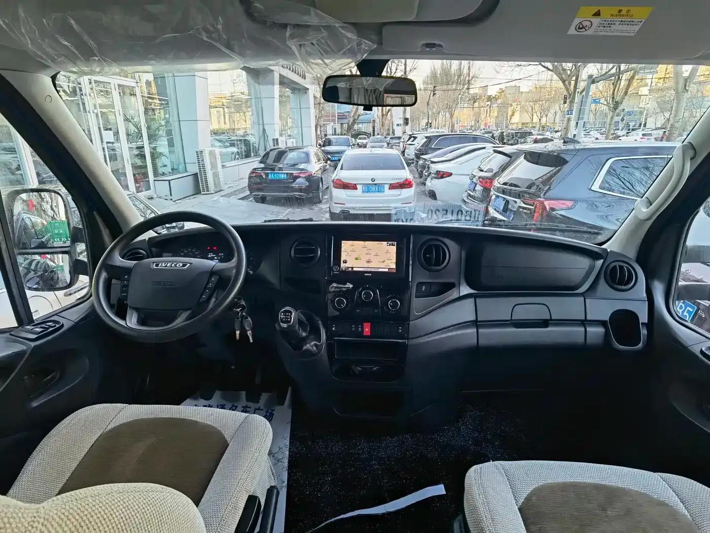 Tuoruister C-type single-slide-out motorhome, 2019 model, 3.0T manual transmission. — миниатюра 7