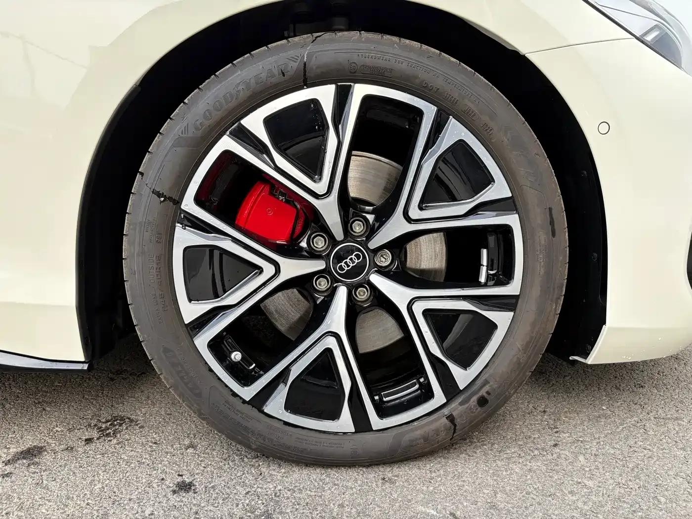 Audi A5L Sportback 2026 TFSI 150kW quattro Premium Model — миниатюра 15