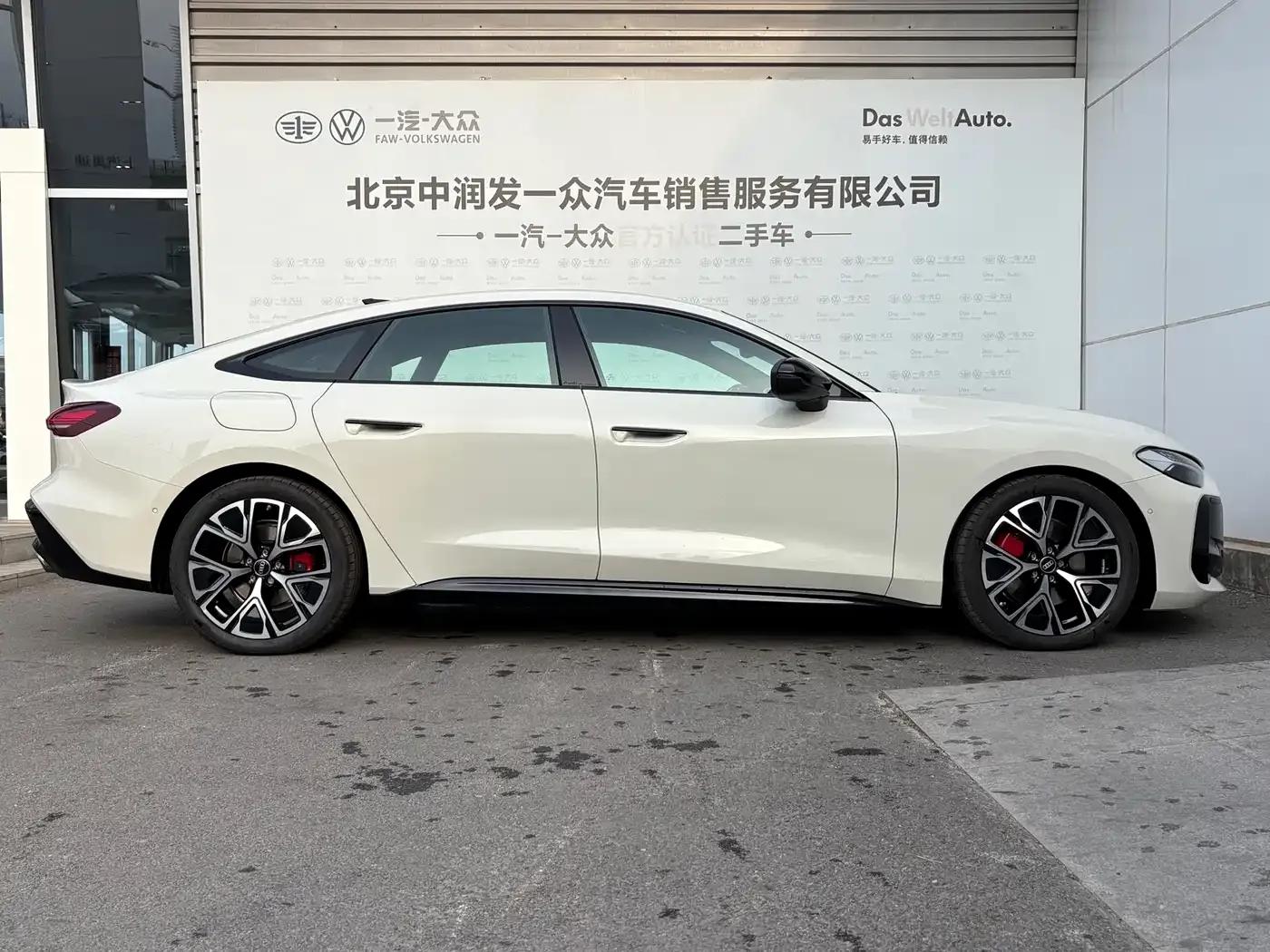 Audi A5L Sportback 2026 TFSI 150kW quattro Premium Model — миниатюра 5