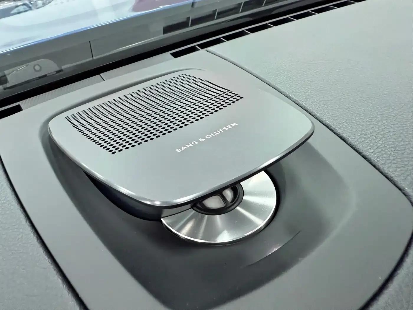 2012 BMW M5 — миниатюра 13