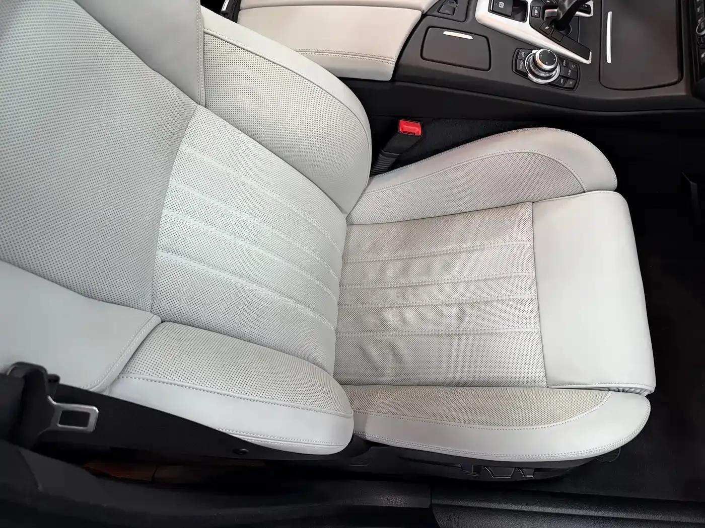 2012 BMW M5 — миниатюра 22