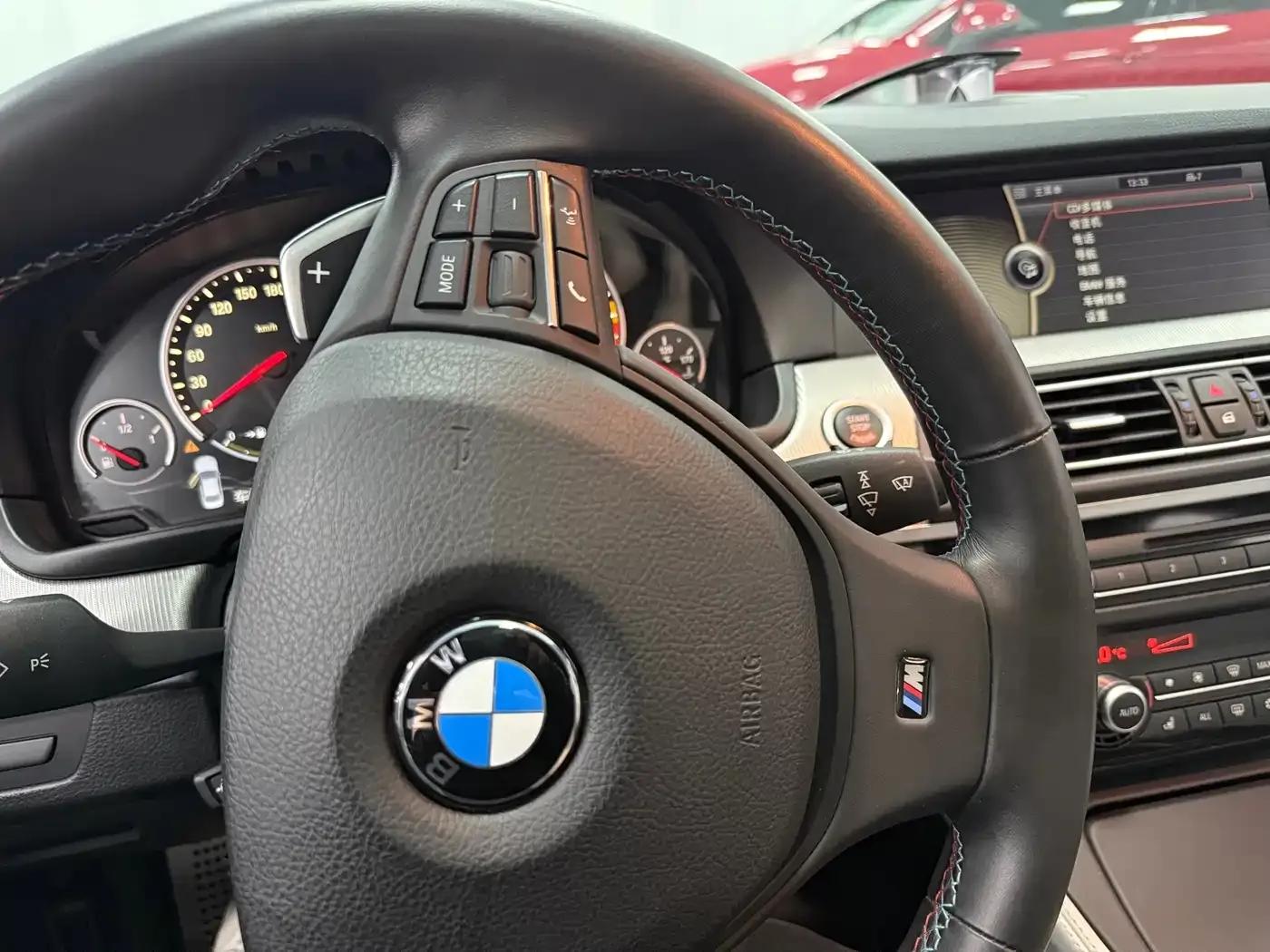 2012 BMW M5 — миниатюра 27