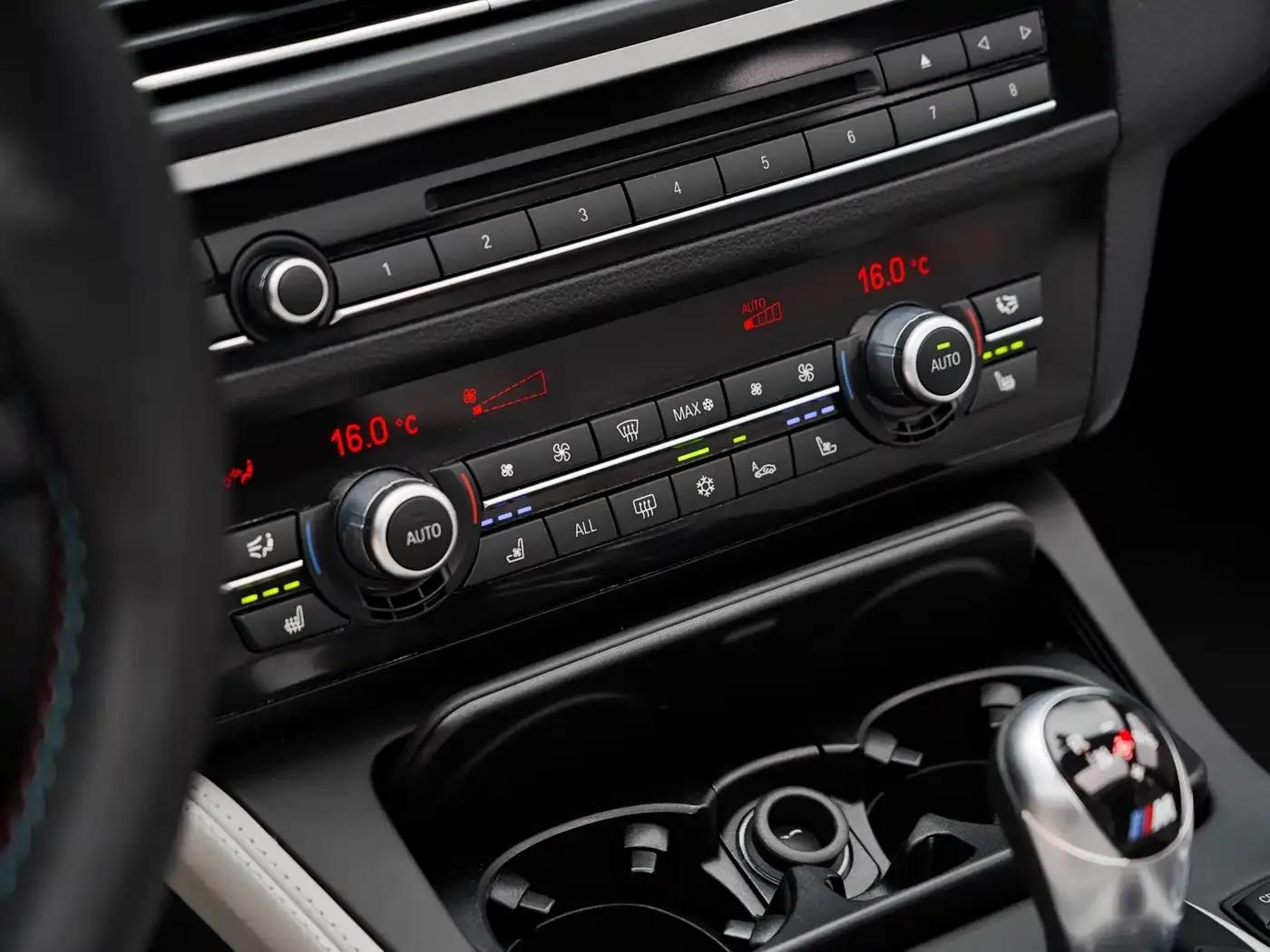2012 BMW M5 — миниатюра 29