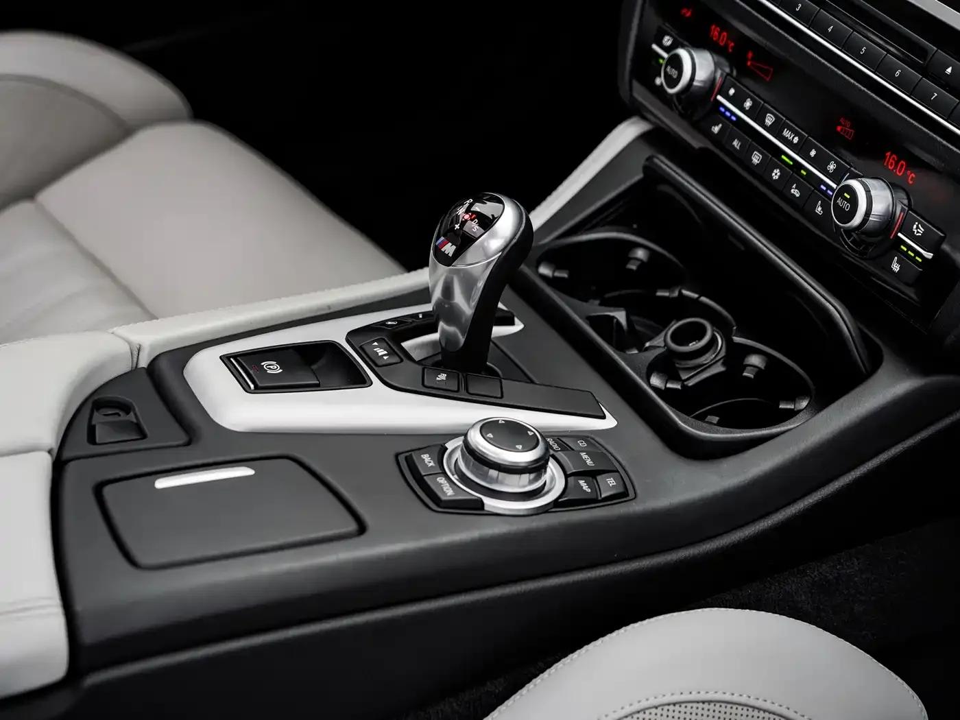 2012 BMW M5 — миниатюра 32