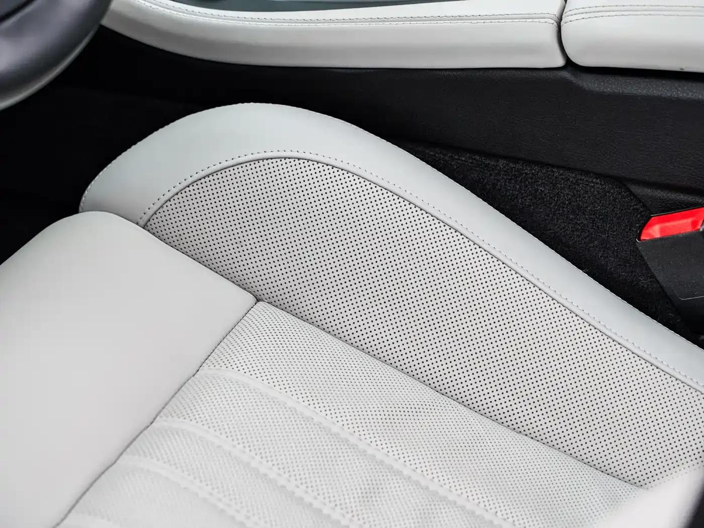 2012 BMW M5 — миниатюра 37