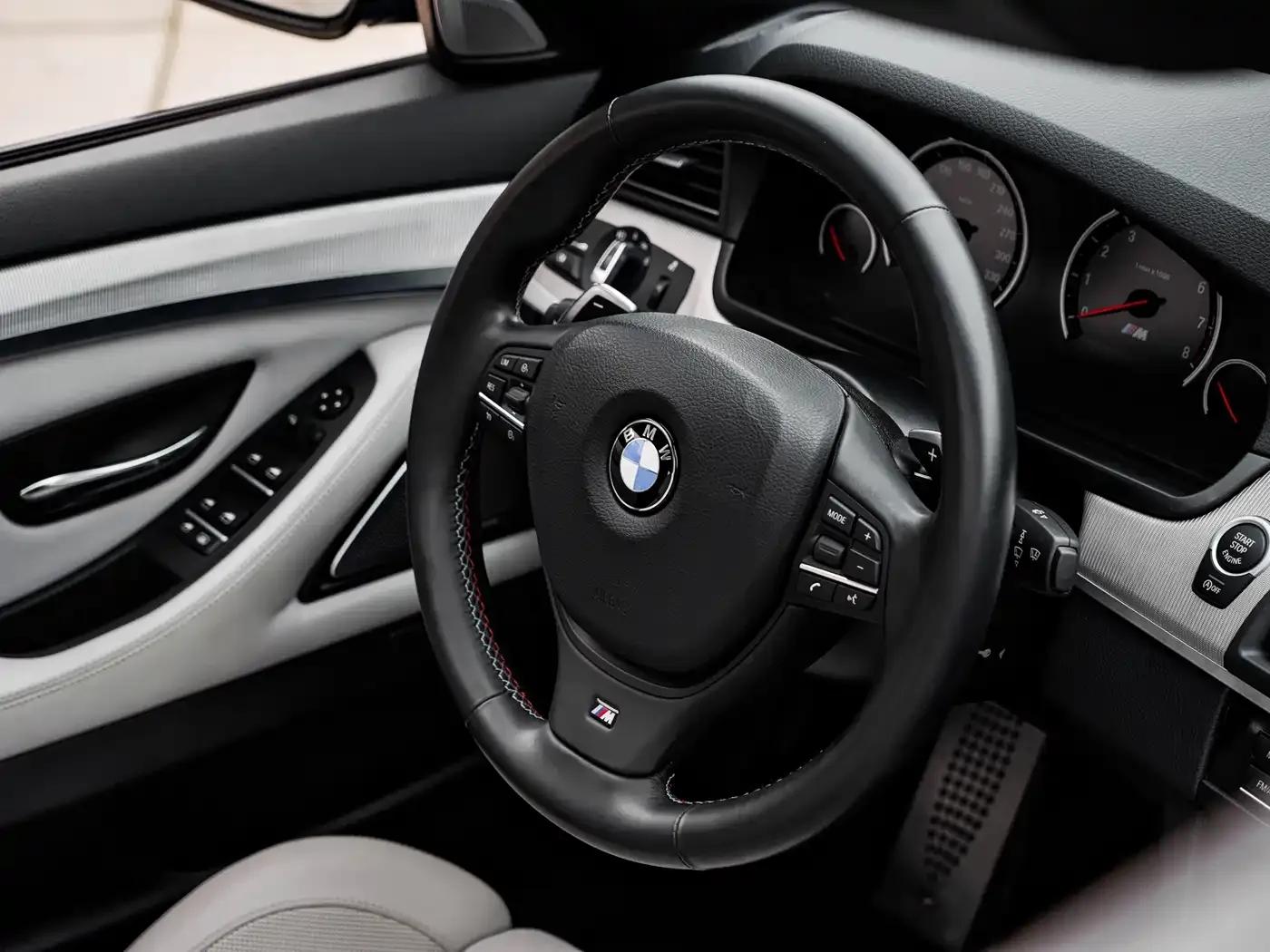 2012 BMW M5 — миниатюра 40