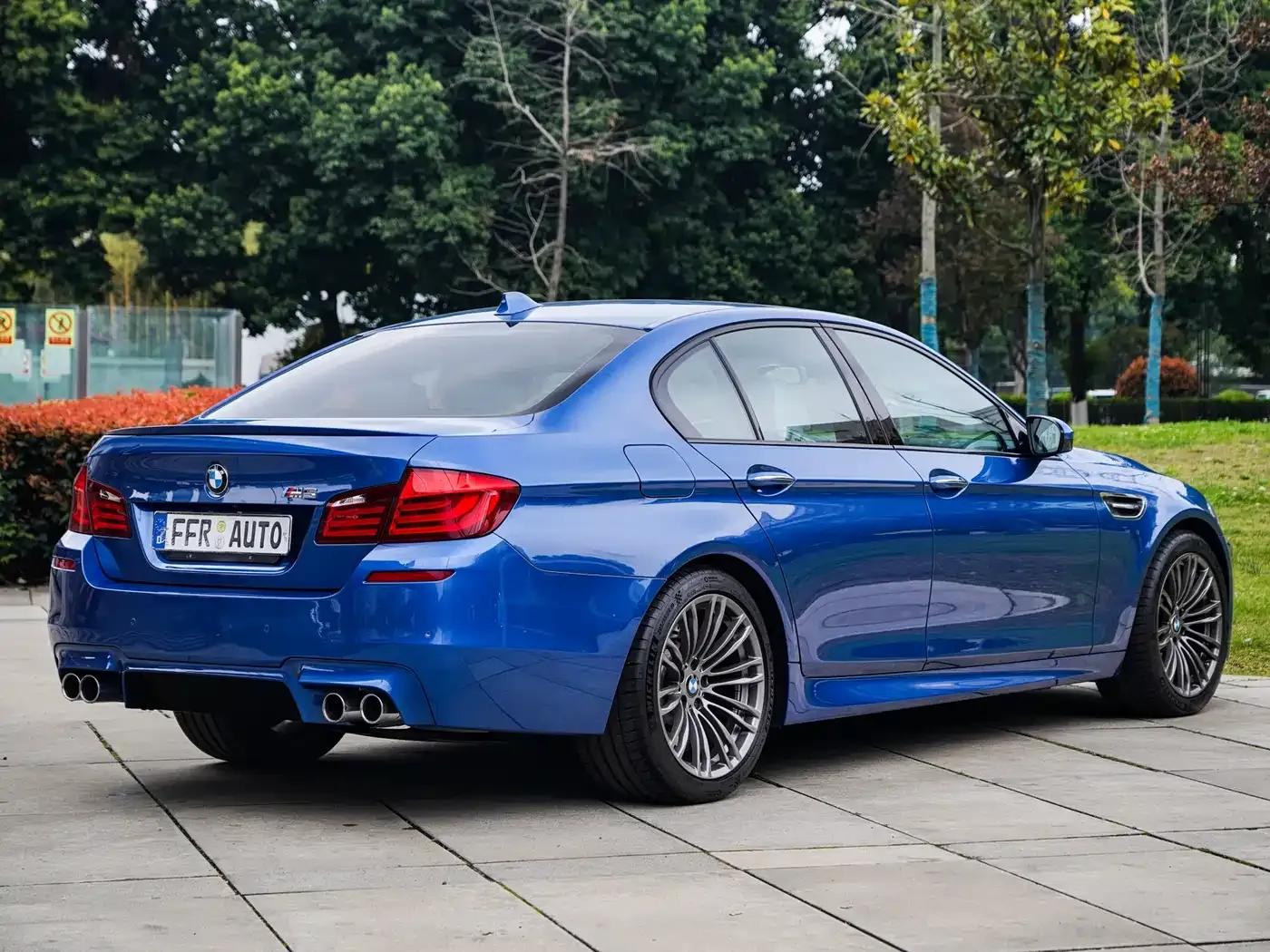 2012 BMW M5 — миниатюра 5