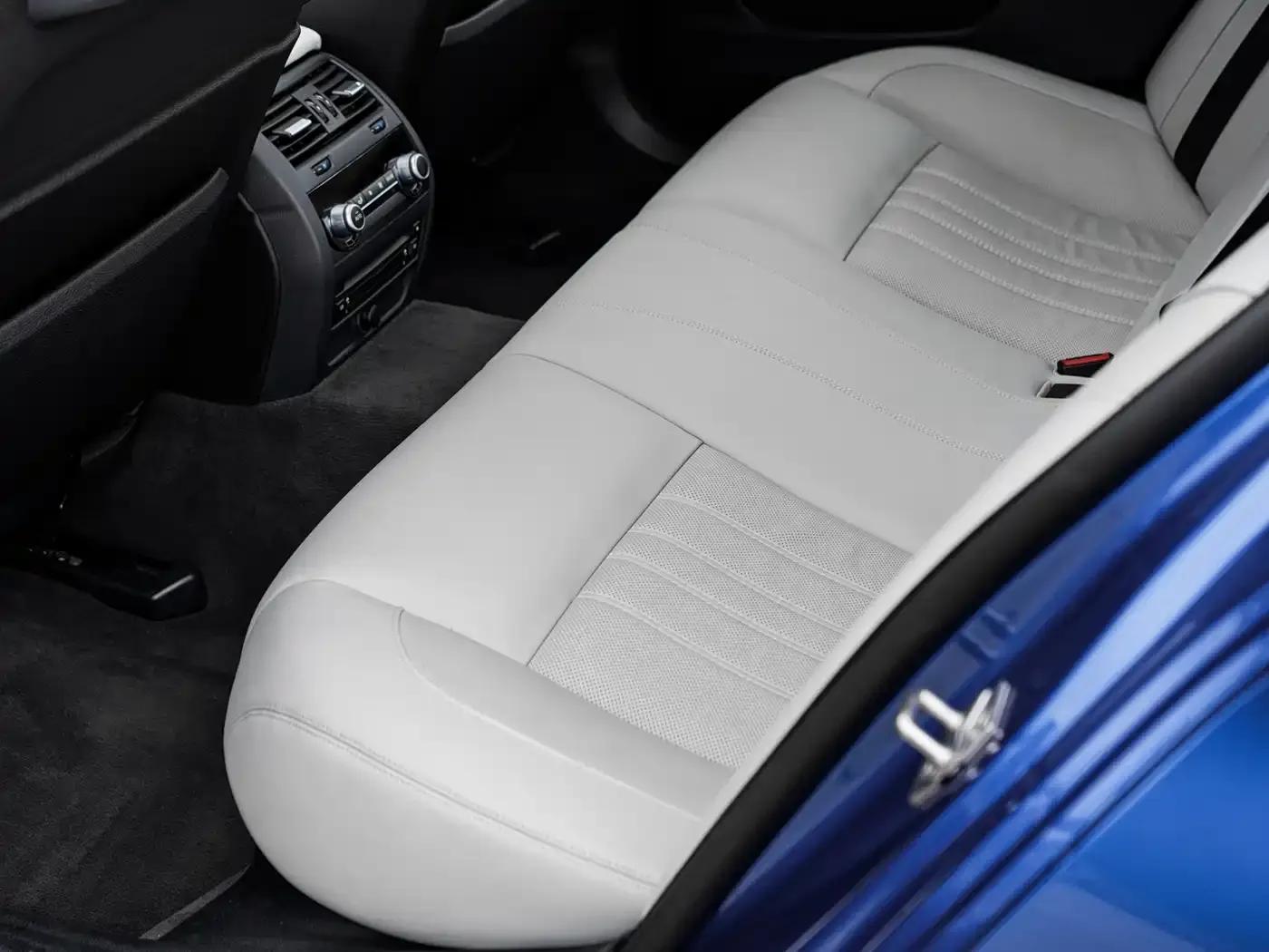 2012 BMW M5 — миниатюра 46