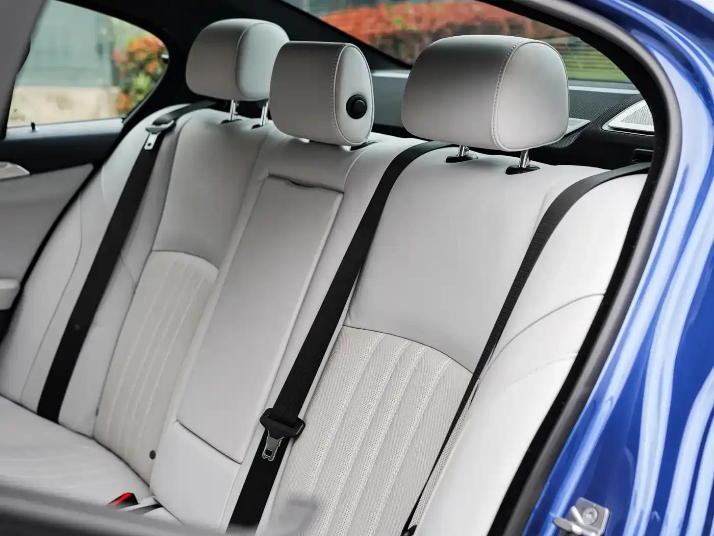 2012 BMW M5 — миниатюра 47