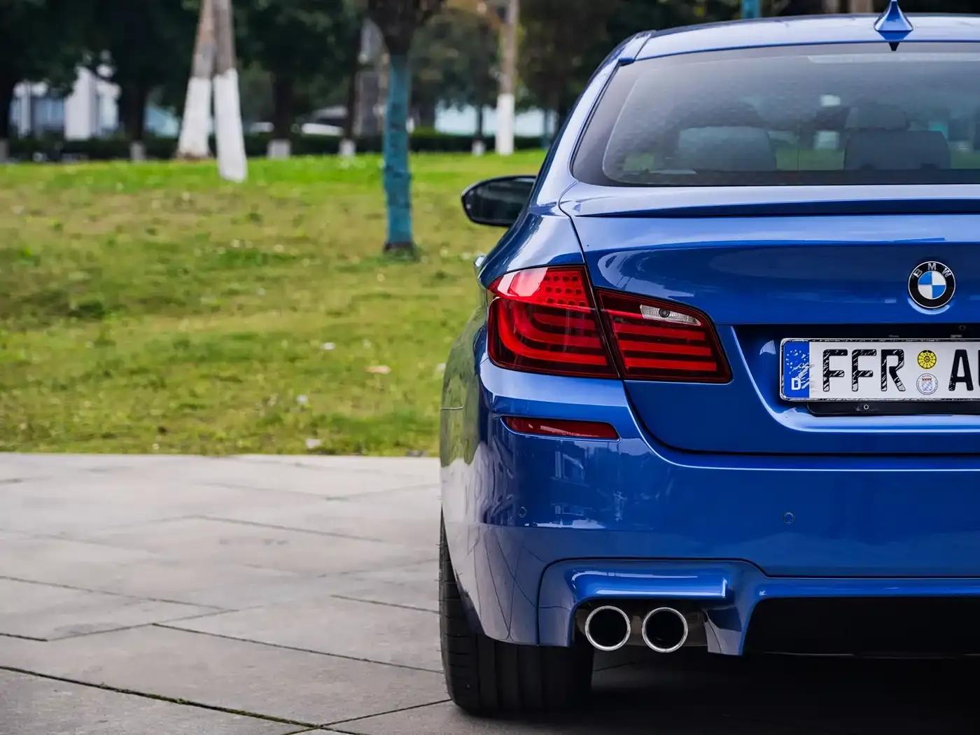 2012 BMW M5 — миниатюра 56