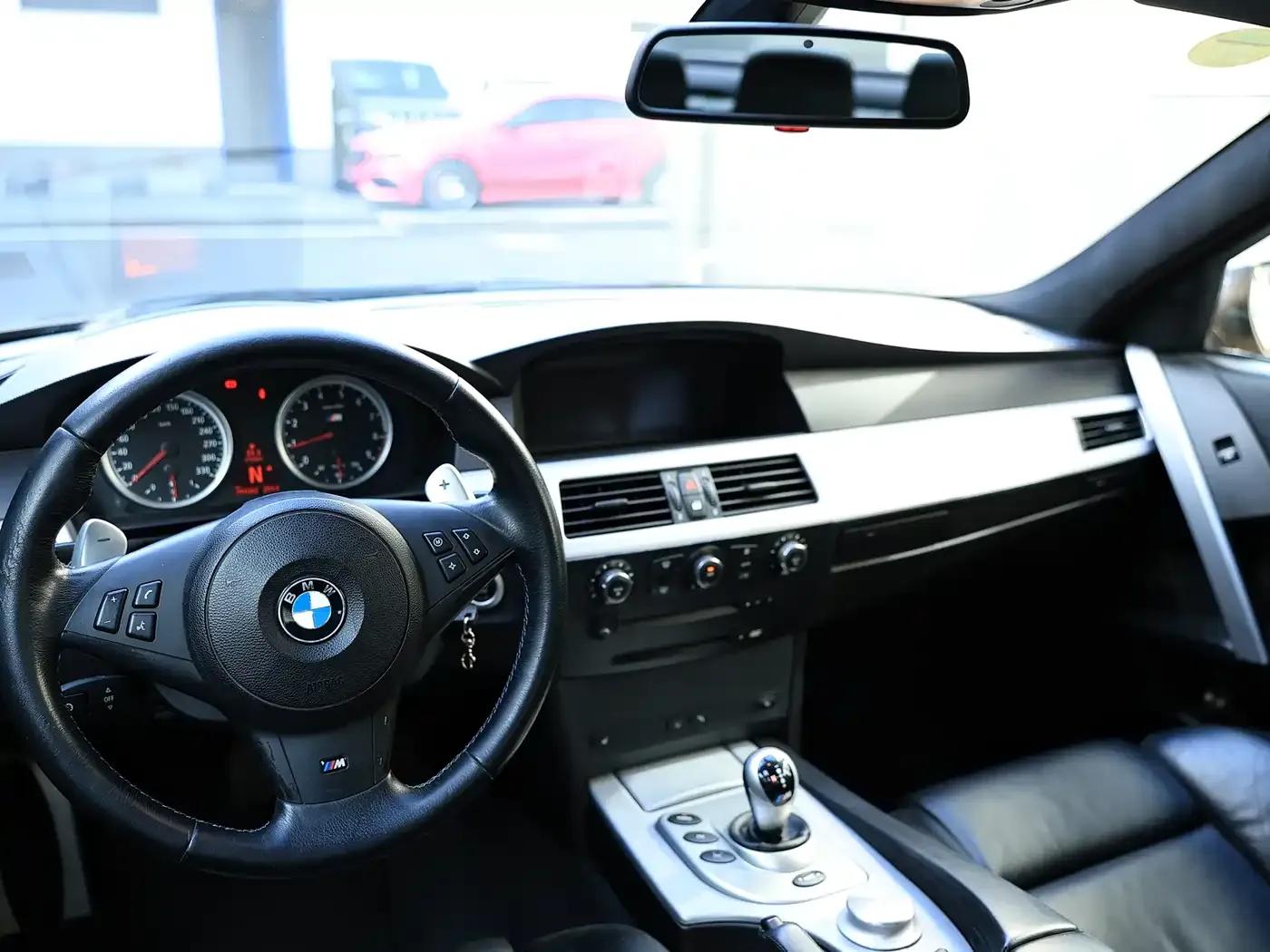 BMW M5 2005 — миниатюра 17