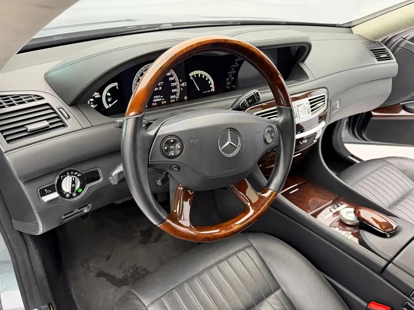 Mercedes-Benz CL-Class 2008 CL 600 — миниатюра 3