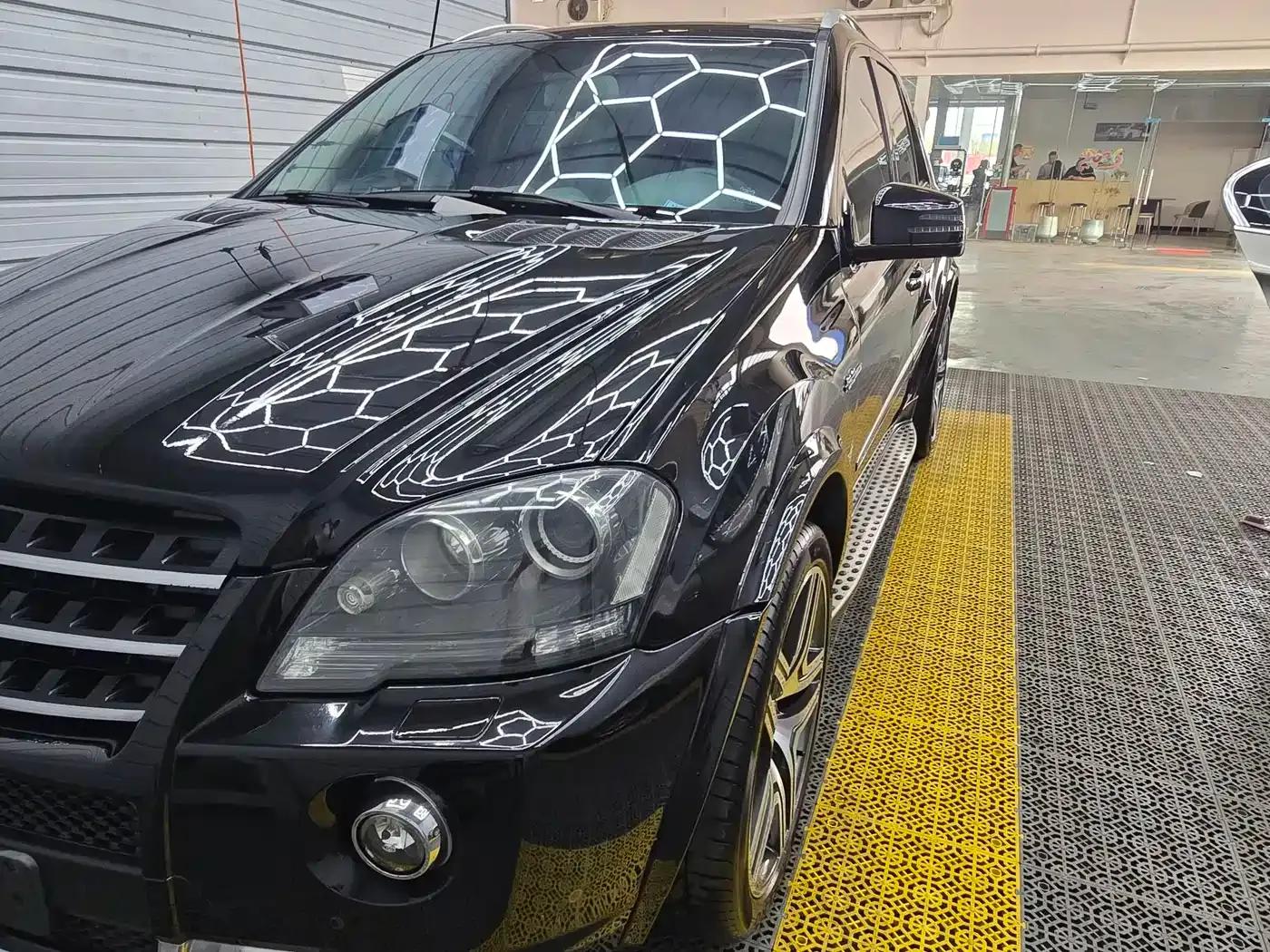 2011 Mercedes-Benz M-Class AMG ML 63 — миниатюра 15