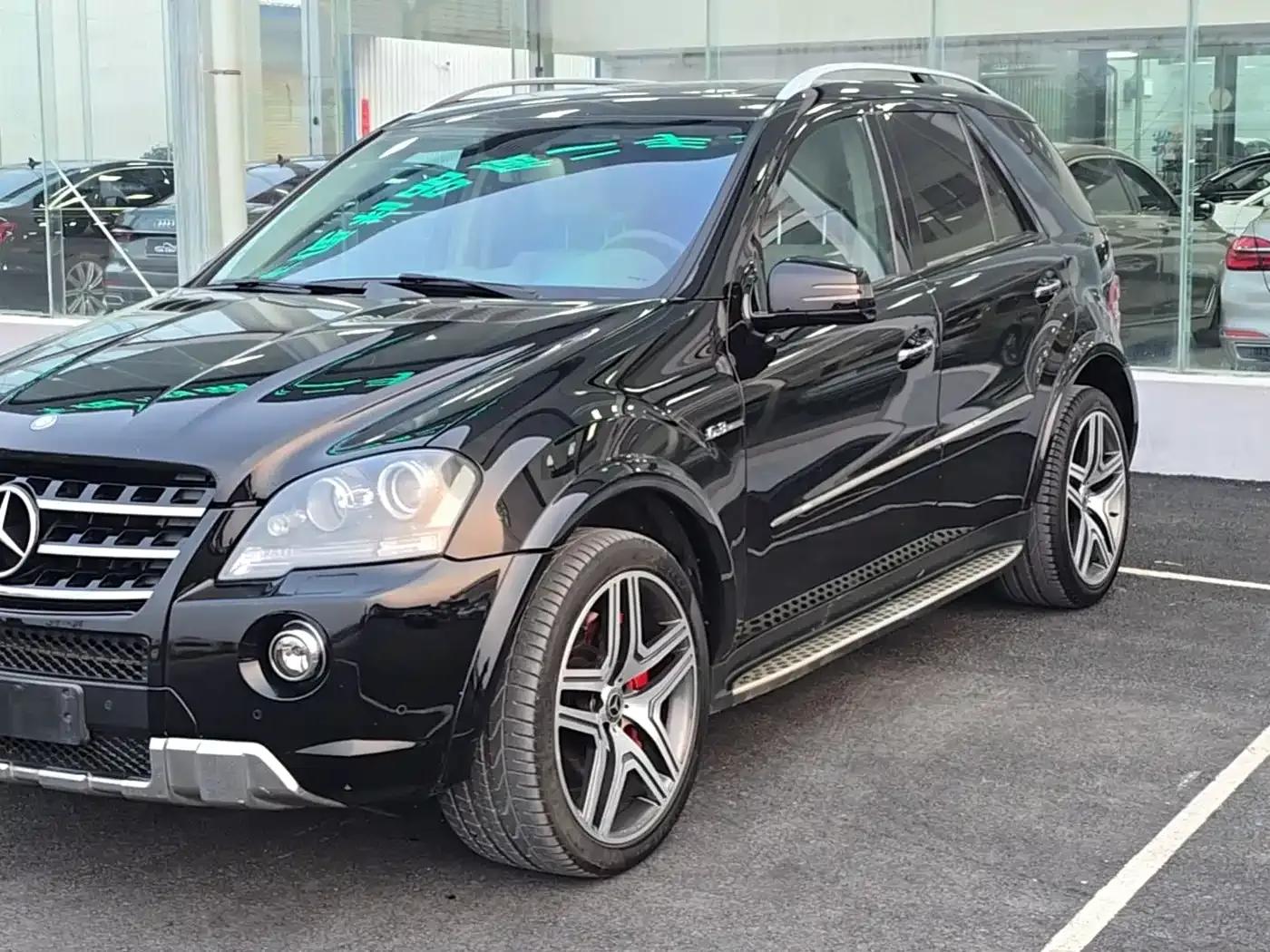 2011 Mercedes-Benz M-Class AMG ML 63 — миниатюра 4