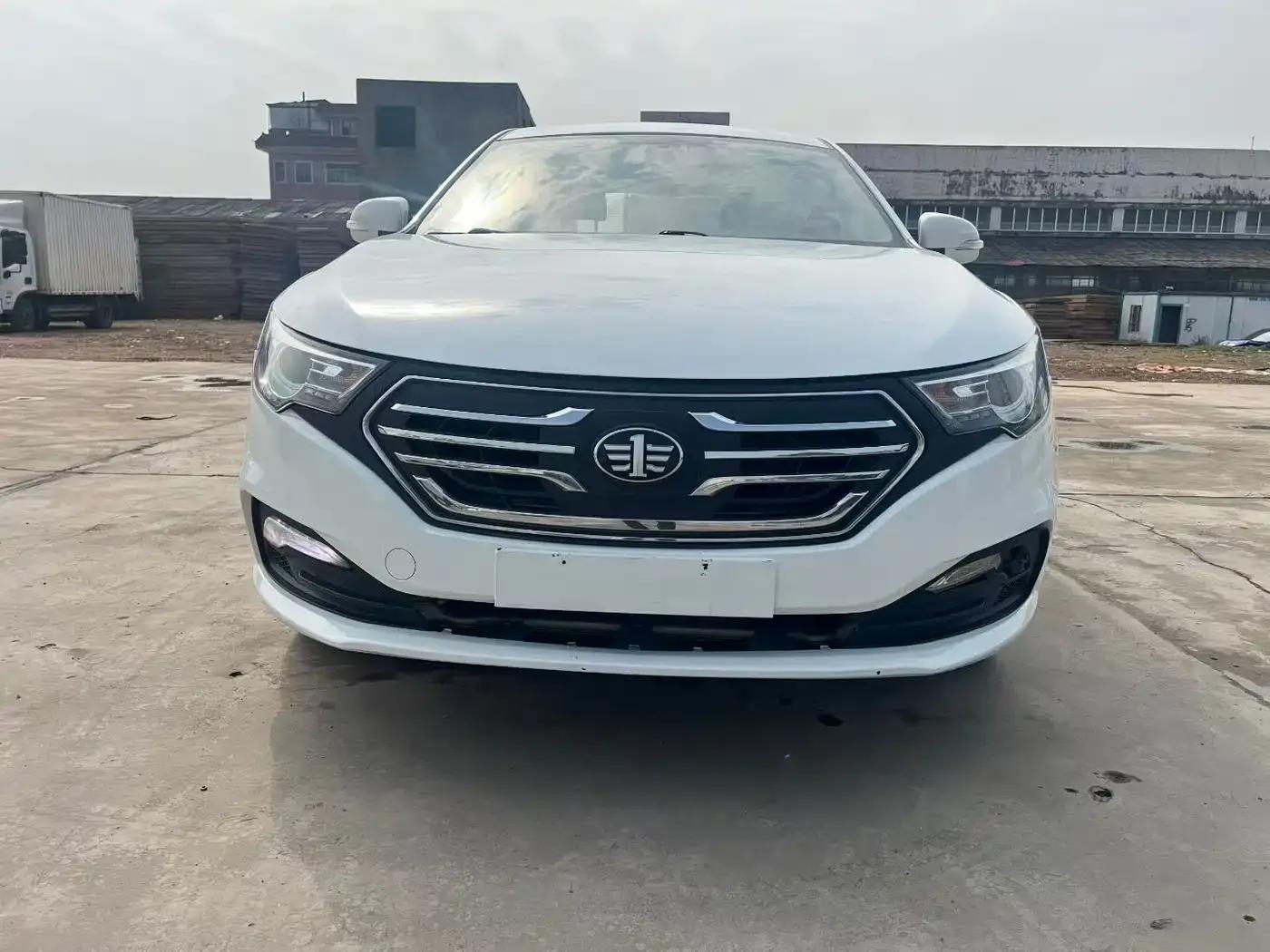 Bestune B30EV 2019 EV400 — миниатюра 1