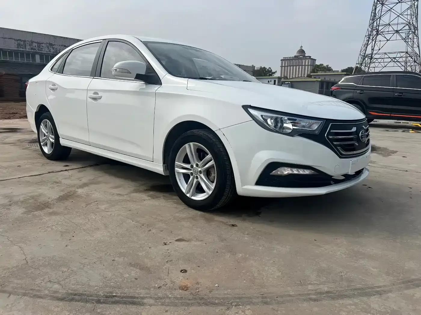 Bestune B30EV 2019 EV400 — миниатюра 3