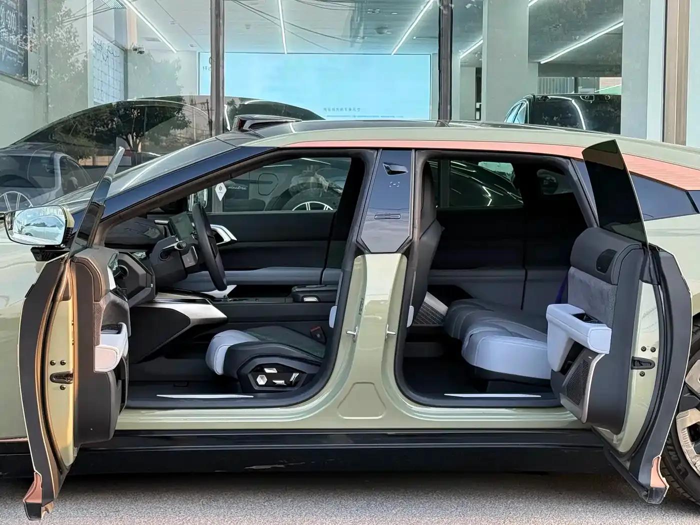 HiPhi Z 2023 Five-Seat Version — миниатюра 8