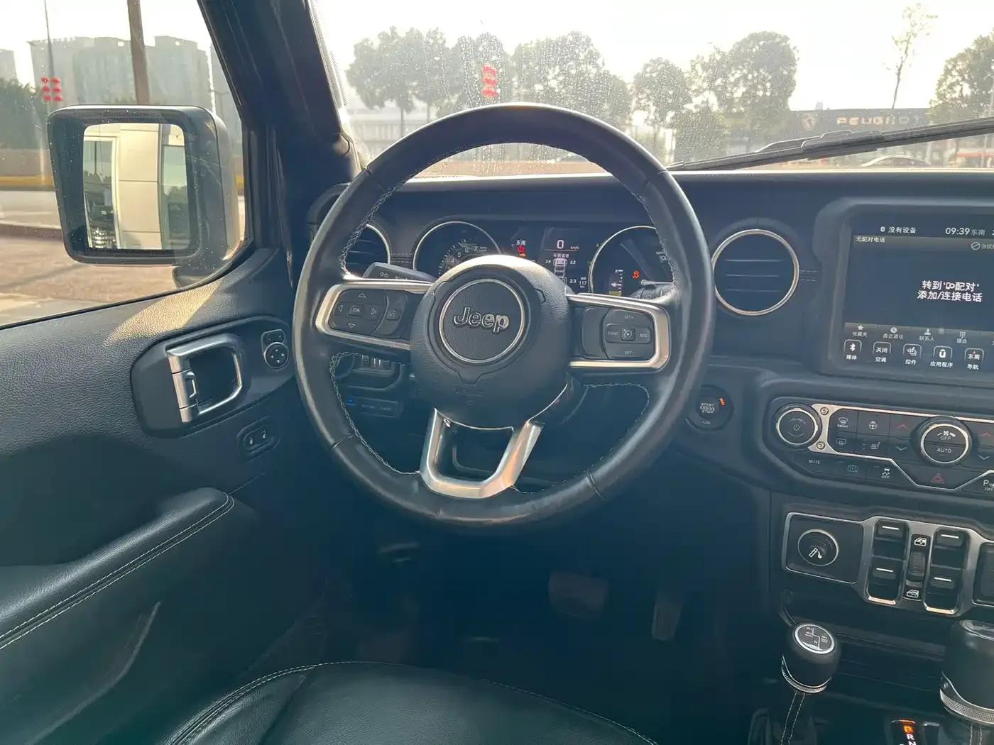Jeep Wrangler New Energy 2021 Model 4-Door 2.0T 4xe Sahara — миниатюра 9