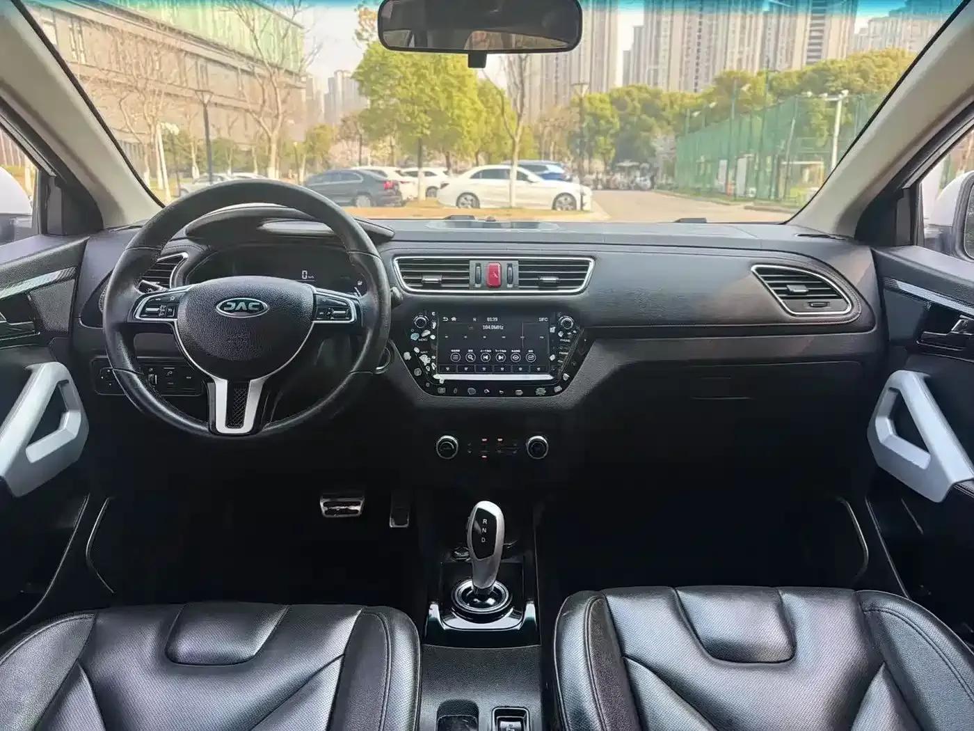 JAC iEV7S 2018 Smart Edition — миниатюра 8