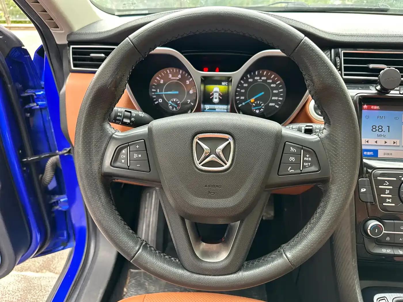 Yusheng S330 2016 1.5L GTDi Automatic 2WD Premium Edition — миниатюра 15