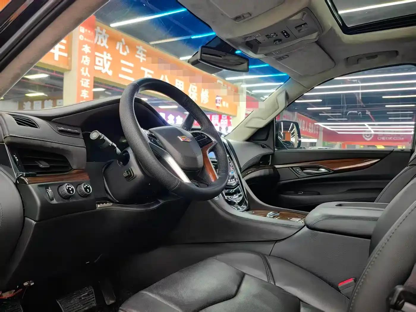 2017 Cadillac Escalade 6.2L ESV Platinum Edition Extended Wheelbase — миниатюра 6