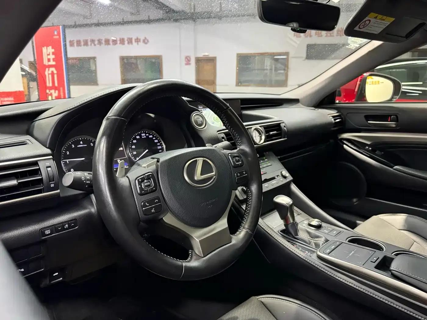 Lexus RC 2018 RC 300 Sport Edition — миниатюра 14