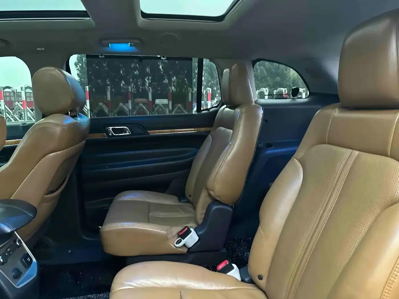 2010 Lincoln MKT 3.5T EcoBoost AWD — миниатюра 13