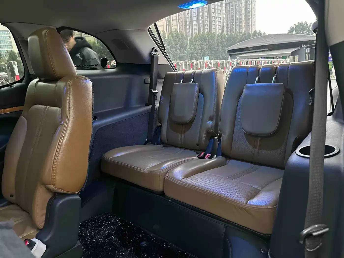 2010 Lincoln MKT 3.5T EcoBoost AWD — миниатюра 21
