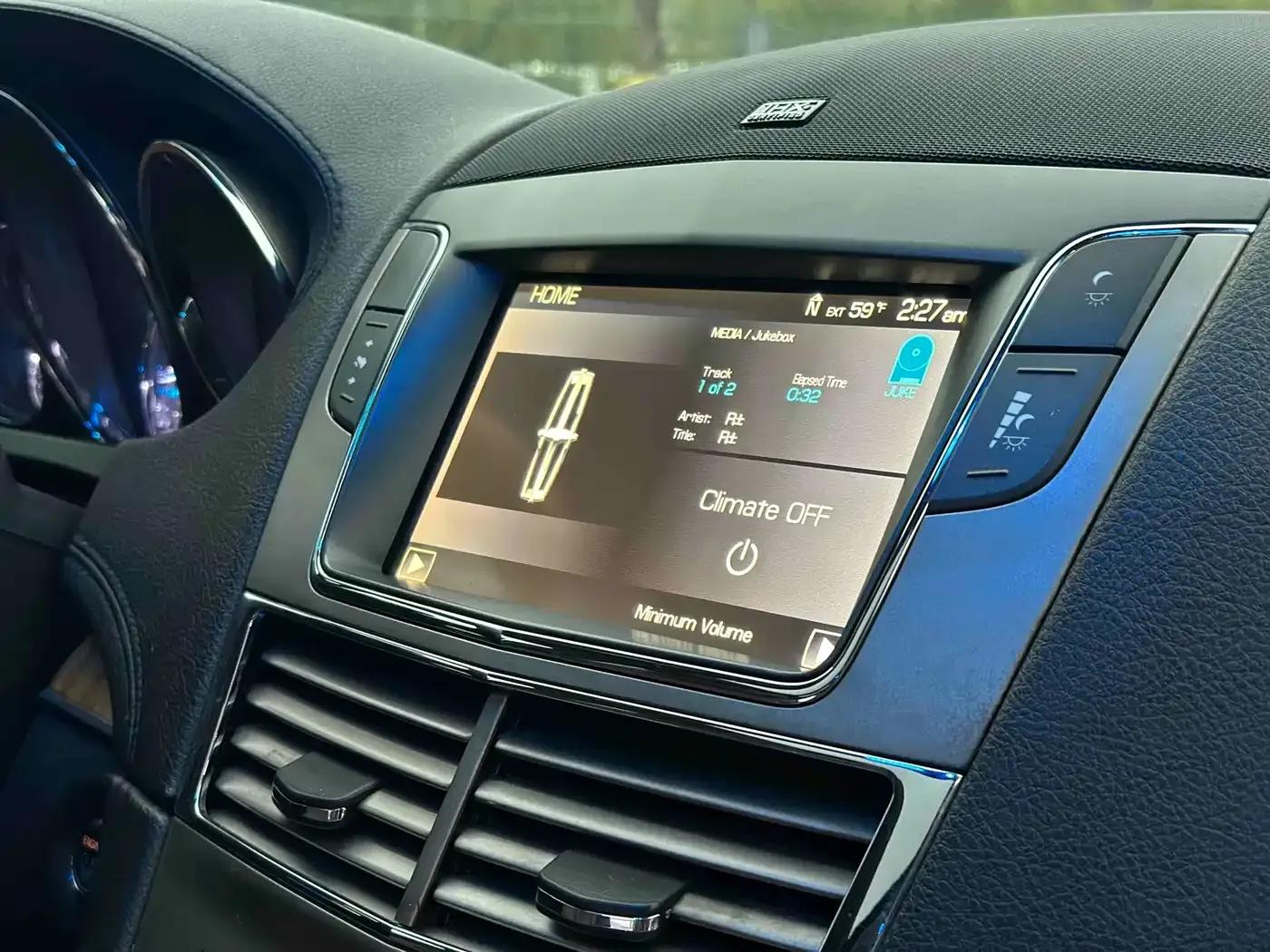 2010 Lincoln MKT 3.5T EcoBoost AWD — миниатюра 23