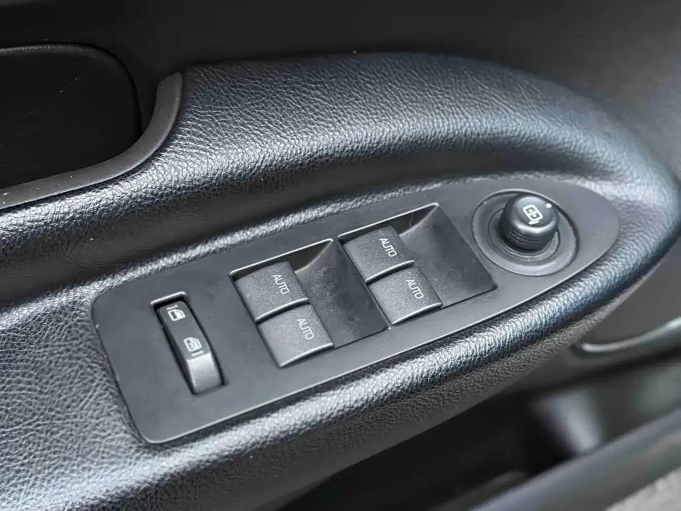 2010 Lincoln MKT 3.5T EcoBoost AWD — миниатюра 29