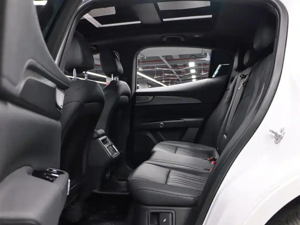 2023 Grecale 2.0T GT — миниатюра 19