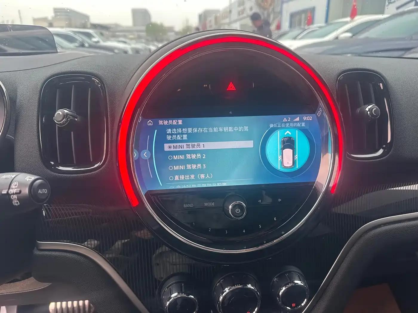 MINI JCW COUNTRYMAN 2023 2.0T JOHN COOPER WORKS — миниатюра 12