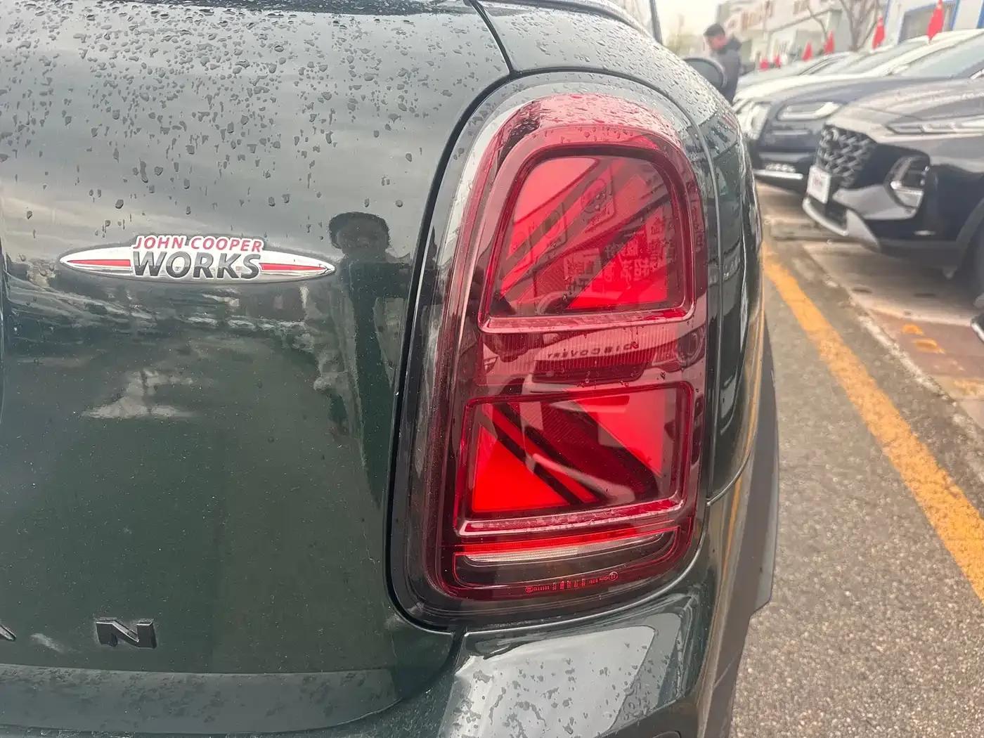 MINI JCW COUNTRYMAN 2023 2.0T JOHN COOPER WORKS — миниатюра 18
