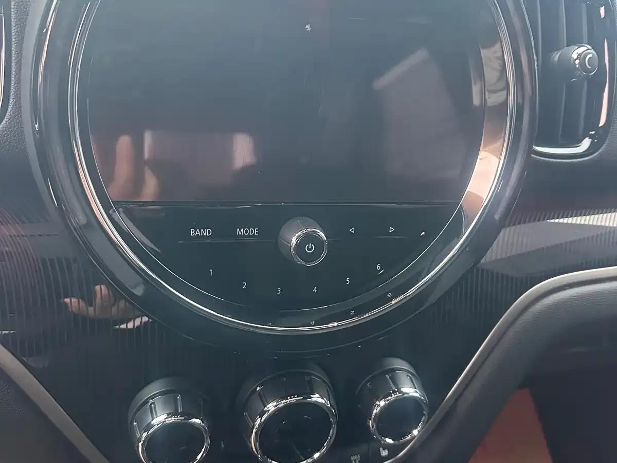 MINI JCW COUNTRYMAN 2023 2.0T JOHN COOPER WORKS — миниатюра 8