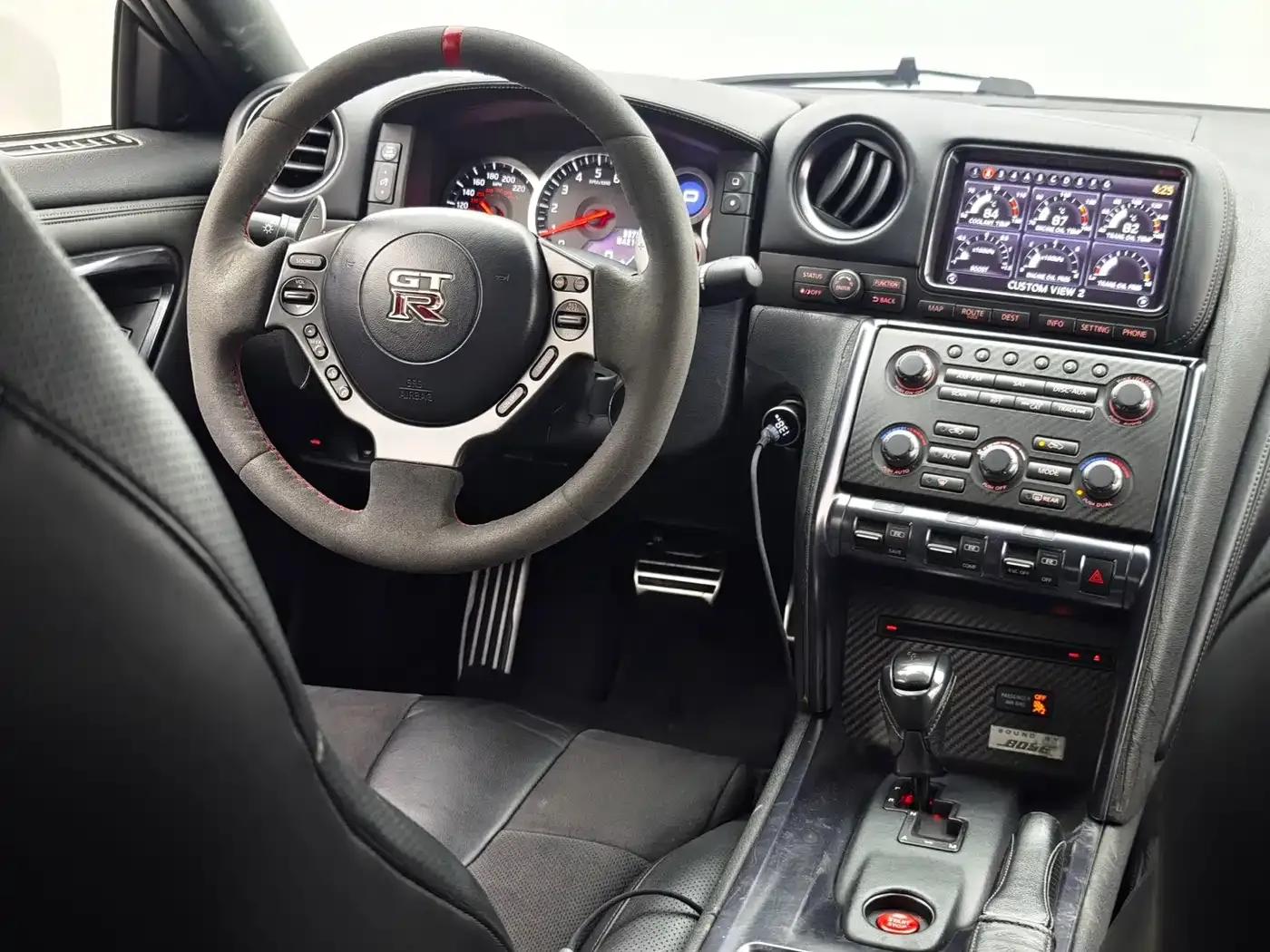 2012 Nissan GT-R 3.8T Premium Edition — миниатюра 6